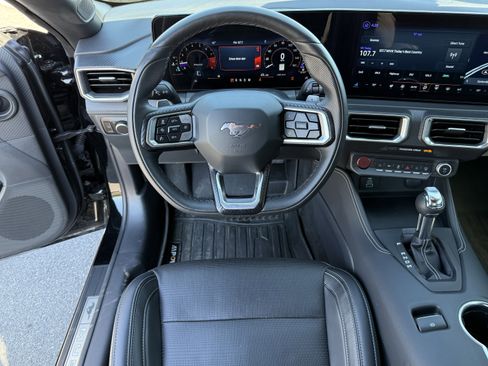 Used 2025 Ford Mustang GT Premium image 22