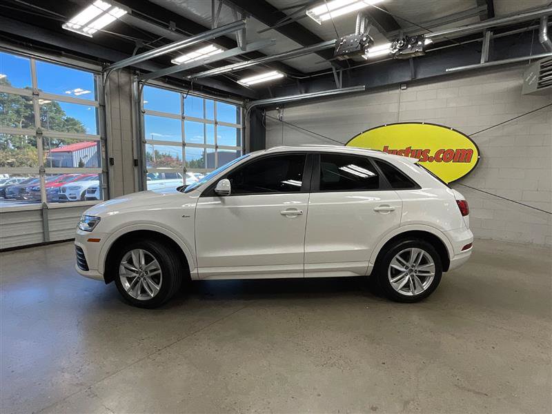 Used 2018 Audi Q3 2.0T Premium w/ Convenience Package FWD image 2