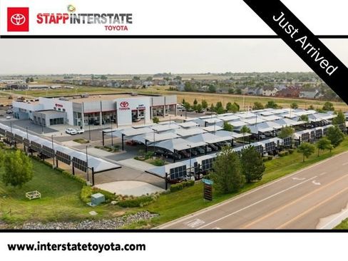 Used 2023 Toyota Crown XLE image 7