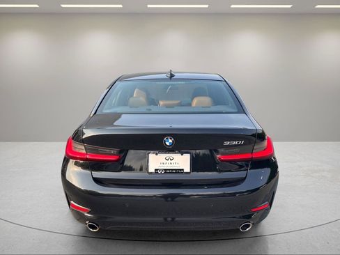 Used 2020 BMW 330i Sedan w/ Premium Package RWD image 4