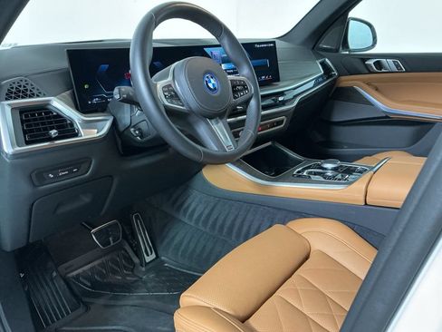 Certified 2026 BMW X5 xDrive50e w/ M Sport Package AWD/4WD image 24