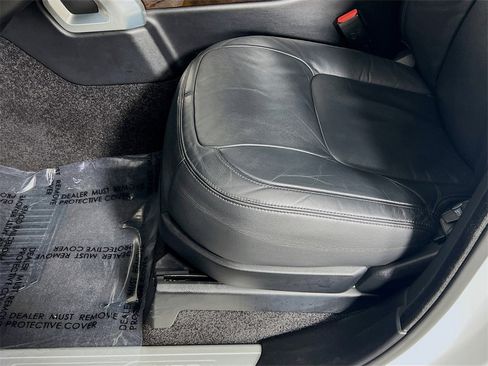 Used 2021 Land Rover Range Rover image 19