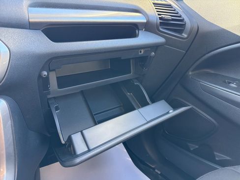 Used 2022 Ford EcoSport SE w/ SE Convenience Package image 25