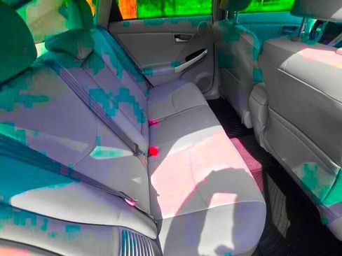 Used 2014 Toyota Prius Four FWD image 15