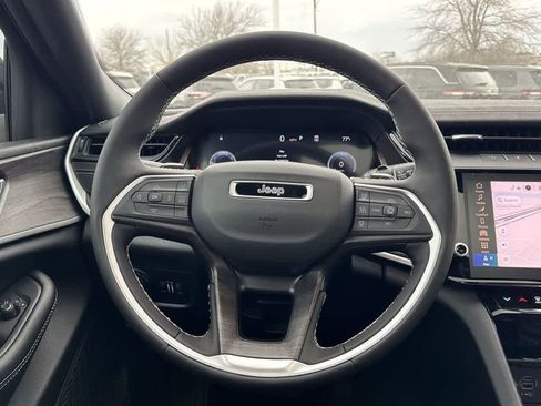 New 2026 Jeep Grand Cherokee Altitude RWD image 18