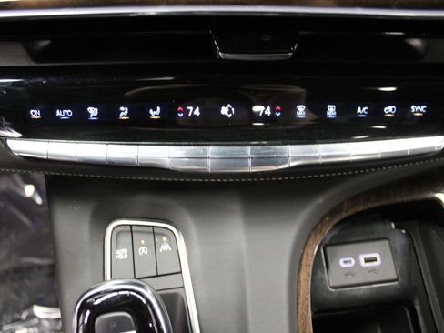 Used 2023 Cadillac Escalade ESV Sport Platinum w/ LPO, ONYX Package image 47