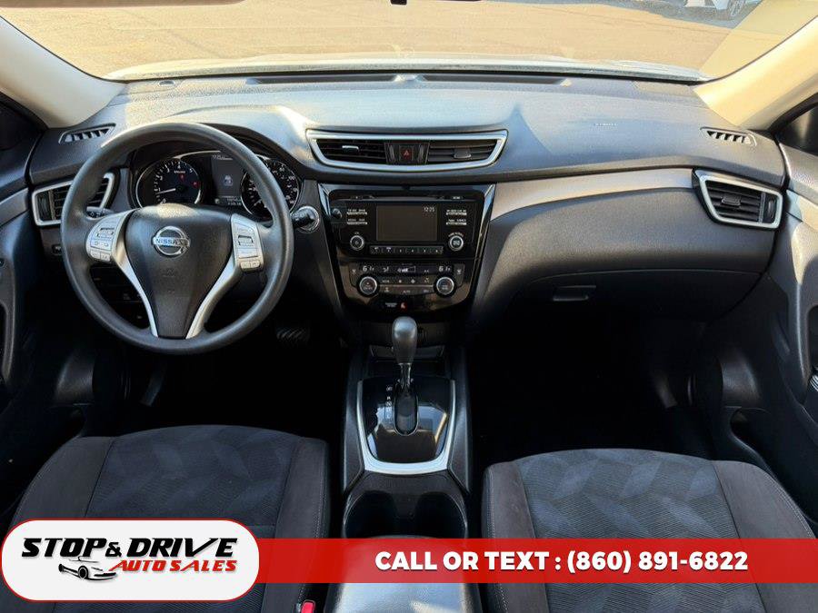 Used 2015 Nissan Rogue SV AWD/4WD image 10