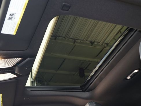 Used 2025 BMW 230i Coupe image 11