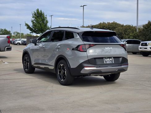 New 2026 Kia Sportage EX FWD image 3