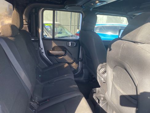 Used 2020 Jeep Gladiator Sport w/ Quick Order Package 24S image 22