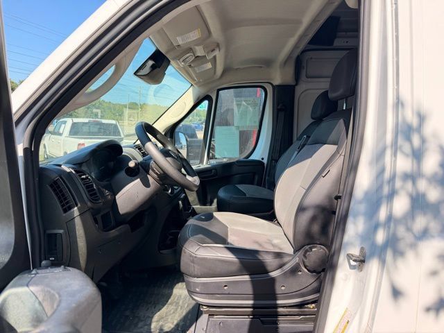 Used 2024 RAM ProMaster 2500 w/ Convenience Group FWD image 22