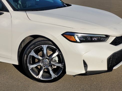 Used 2026 Honda Civic Sport Touring image 3