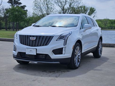 New 2026 Cadillac XT5 Premium Luxury w/ Driver Assist Package FWD image 2