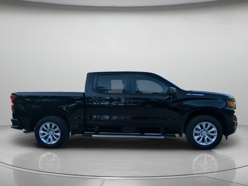 Used 2024 Chevrolet Silverado 1500 Custom RWD image 32