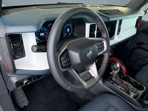 New 2026 Ford Bronco Heritage Edition AWD/4WD image 4
