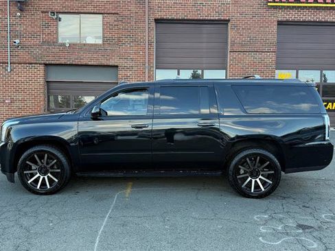 Used 2015 GMC Yukon XL Denali w/ Premium Package image 22