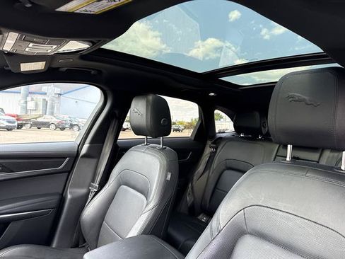 Used 2022 Jaguar F-PACE S AWD/4WD image 16