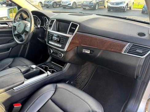 Used 2014 Mercedes-Benz ML 350 2WD image 11