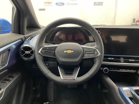New 2026 Chevrolet Equinox EV LT AWD/4WD image 12