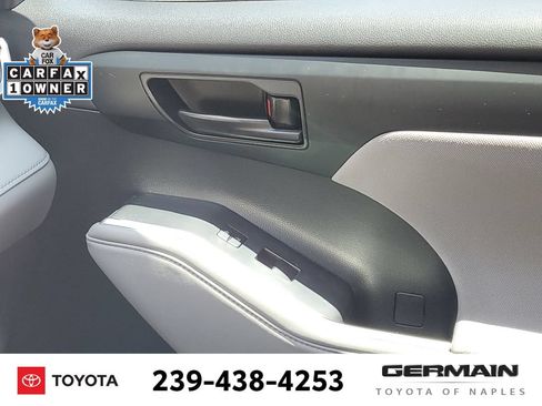 Used 2022 Toyota Highlander L FWD image 29