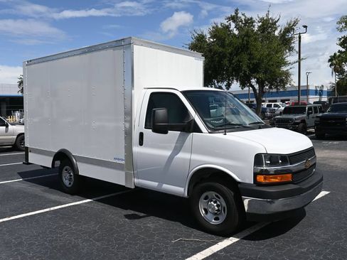 New 2025 Chevrolet Express 3500 w/ Power Convenience Package RWD image 7