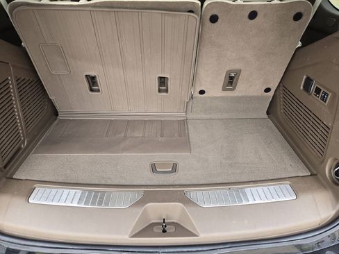 Used 2024 GMC Yukon Denali w/ LPO, Floor Liner Package image 30