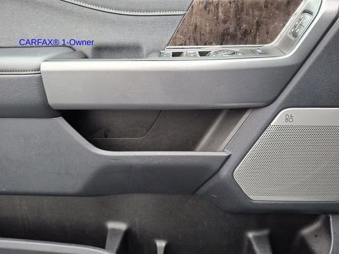 Used 2023 Ford F250 Lariat w/ Chrome Package image 14