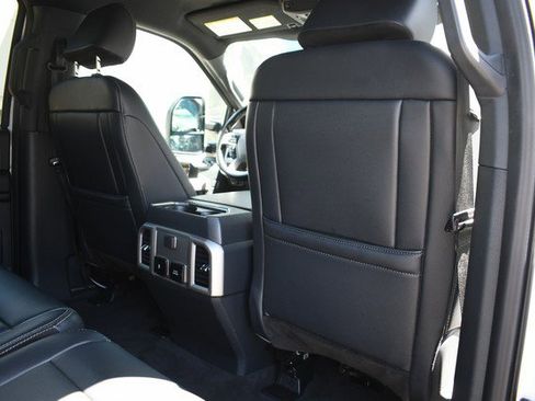 Used 2022 Ford F250 Lariat w/ Tremor Off-Road Package AWD/4WD image 27