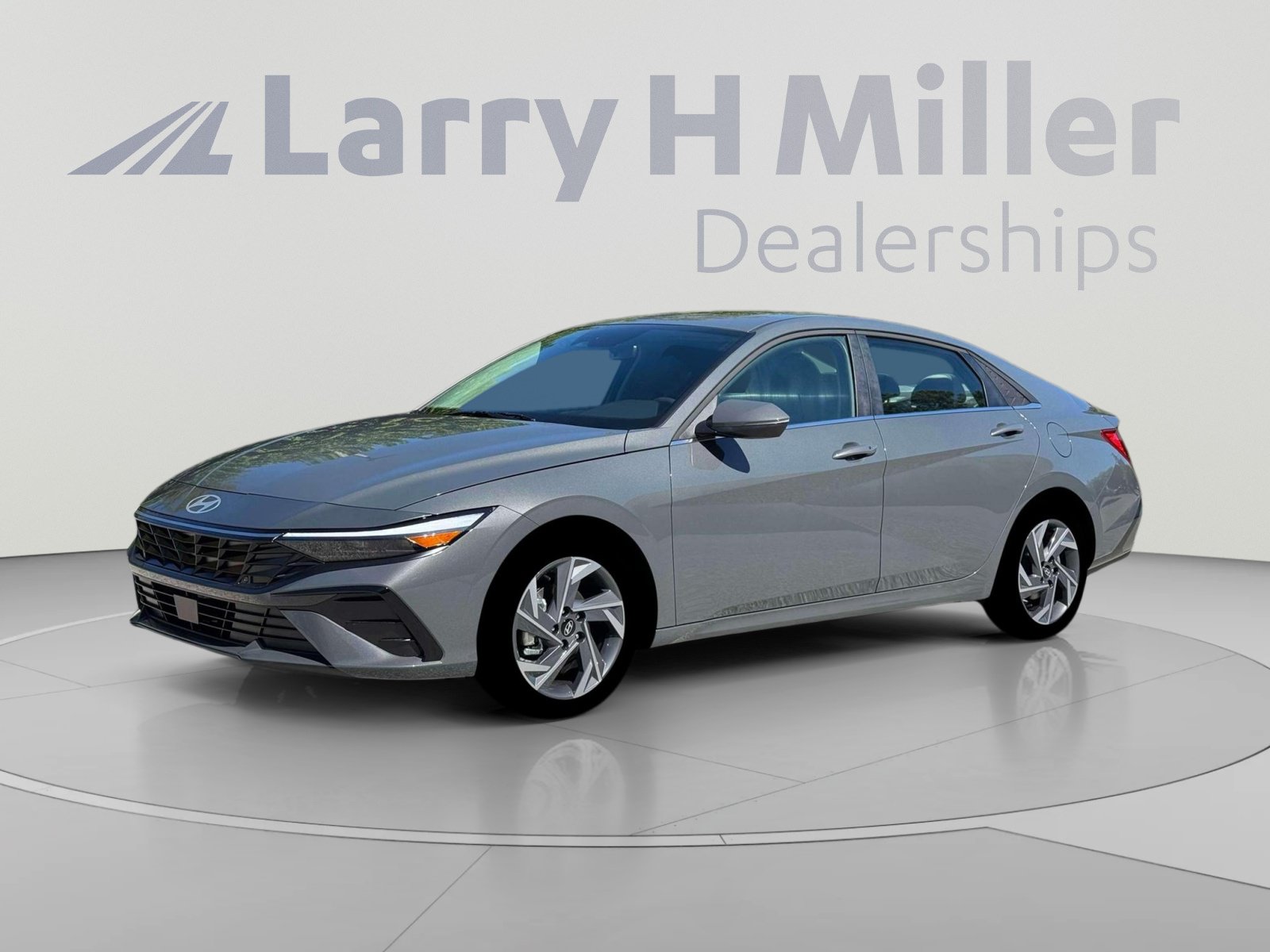 New 2026 Hyundai Elantra Limited FWD image 2