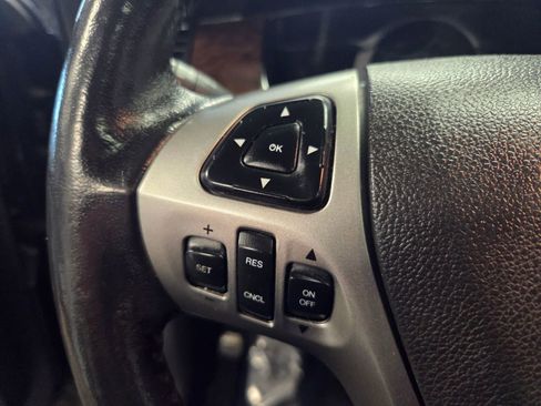 Used 2016 Ford Taurus Limited w/ Equipment Group 301A image 24