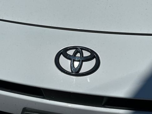 Used 2026 Toyota Camry SE w/ Convenience Package AWD/4WD image 13