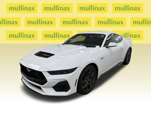New 2026 Ford Mustang GT w/ GT Performance Package RWD image 13