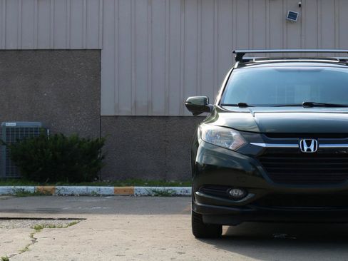 Used 2016 Honda HR-V EX-L image 3
