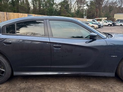 Used 2019 Dodge Charger R/T w/ Plus Group image 17