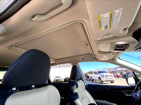 Used 2022 Subaru Forester Premium image 14