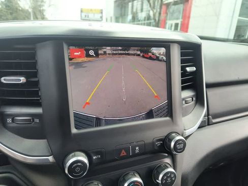 Used 2024 RAM 3500 Big Horn image 17