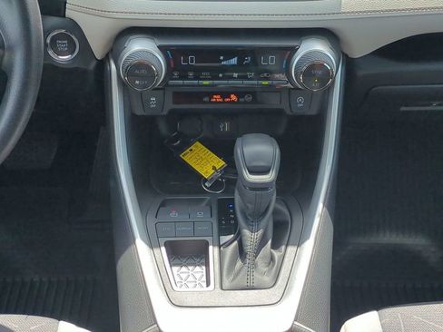 Used 2023 Toyota RAV4 XLE image 21