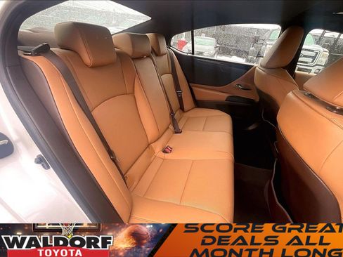 Used 2021 Lexus ES 350 w/ Premium Package image 32