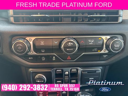 Used 2025 Jeep Wrangler Unlimited Sport AWD/4WD image 18