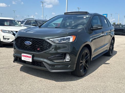Used 2023 Ford Edge ST w/ Equipment Group 401A AWD/4WD image 2