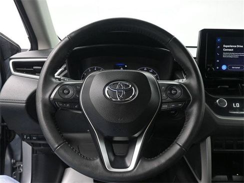 Certified 2024 Toyota Corolla Cross LE image 28