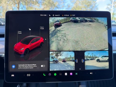 Used 2025 Tesla Model Y Long Range image 29