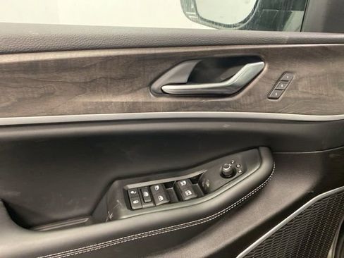 New 2026 Jeep Grand Cherokee L Limited image 19