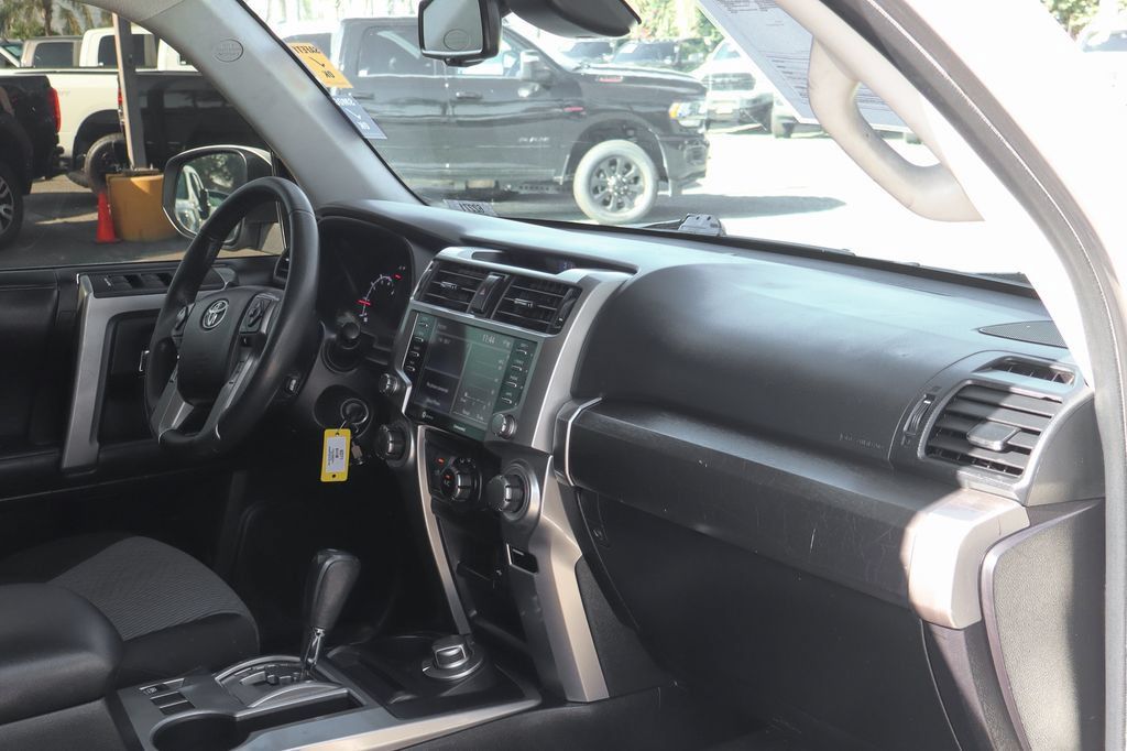 Used 2021 Toyota 4Runner SR5 AWD/4WD image 42