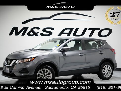 Used 2021 Nissan Rogue Sport S image 1