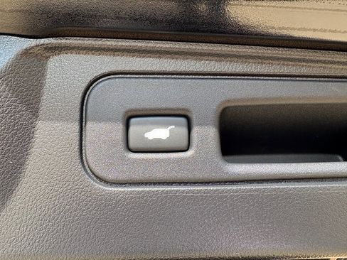 Certified 2025 Honda Passport EX-L image 31