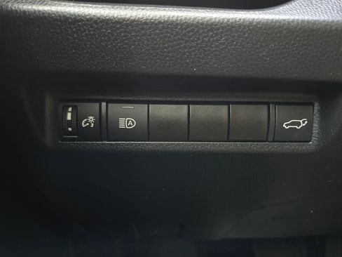 Used 2022 Toyota RAV4 XLE image 26