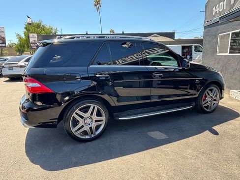 Used 2015 Mercedes-Benz ML 63 AMG 4MATIC w/ AMG Performance Package image 29
