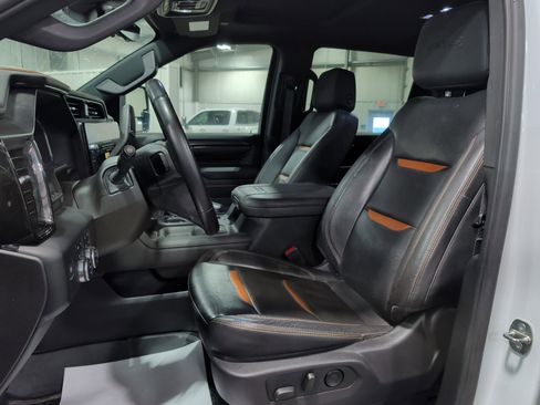 Used 2024 GMC Sierra 2500 AT4 w/ AT4 Premium Plus Package image 7