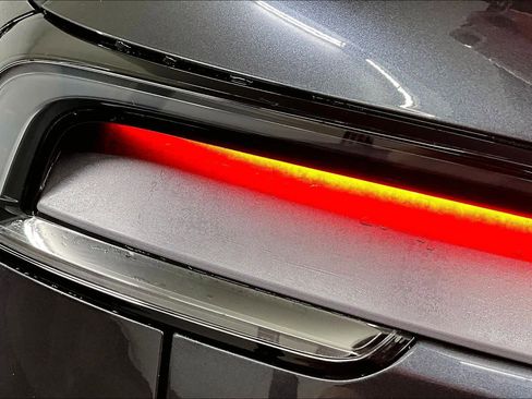 Used 2026 Tesla Model Y AWD image 25